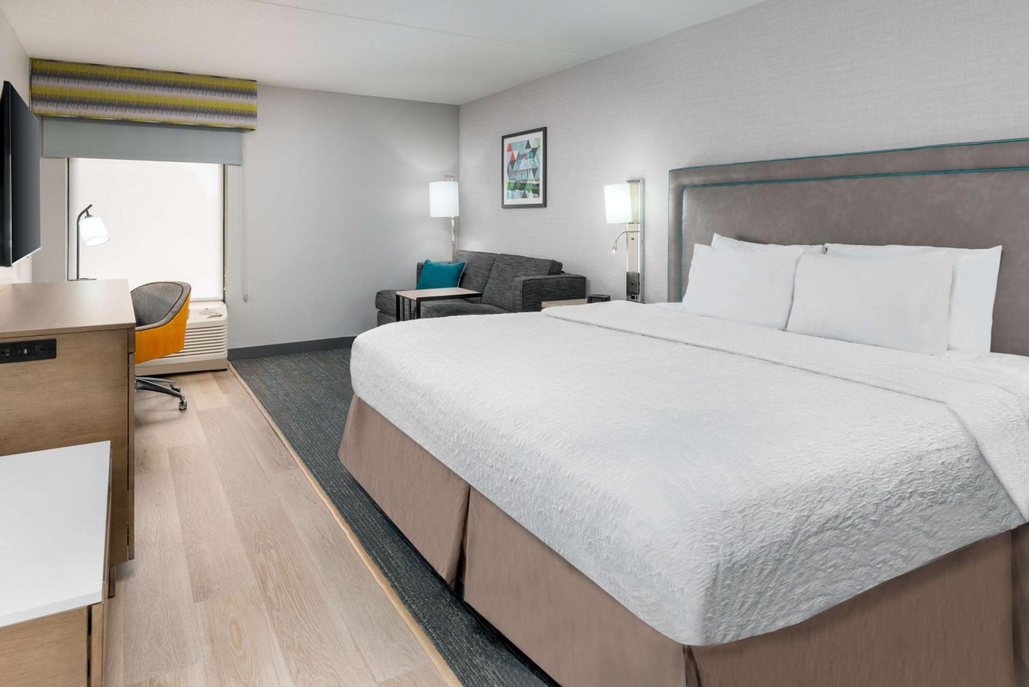 Hampton Inn Hartford Airport Уиндзор Локс Екстериор снимка