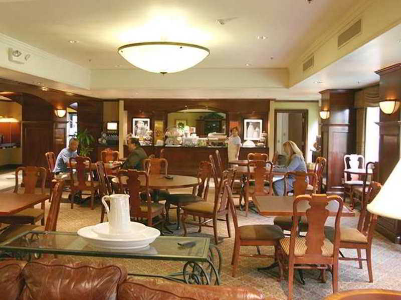 Hampton Inn Hartford Airport Уиндзор Локс Ресторант снимка